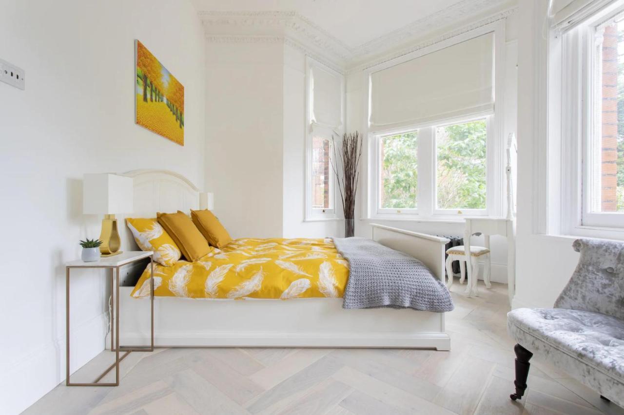 Spacious Flat In Apartment