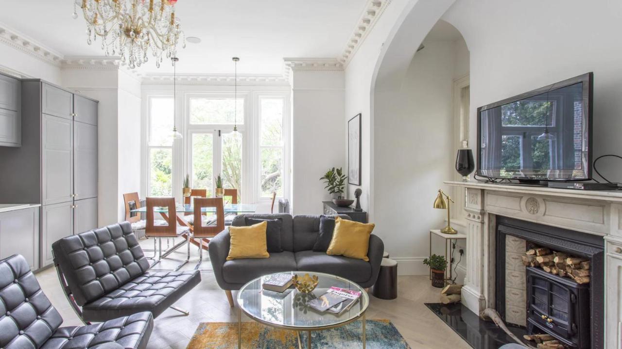 Spacious Flat In London